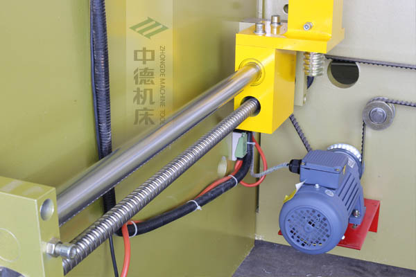 ZDP-4022高精度x轴布局,接纳滚珠丝杆,精度高无游隙.jpg ZDP-4022高精度x轴布局,接纳滚珠丝杆,精度高无游隙.jpg